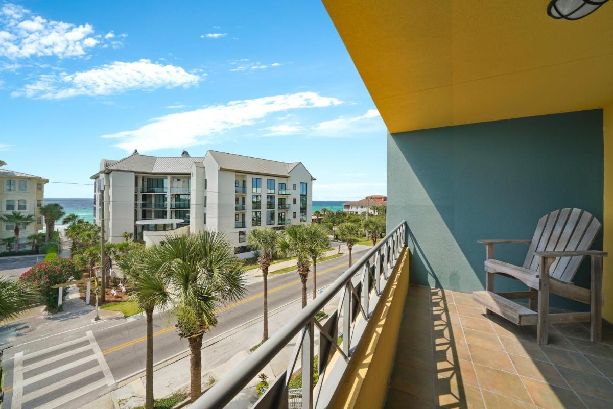 Popular attractions Area Nearby Property